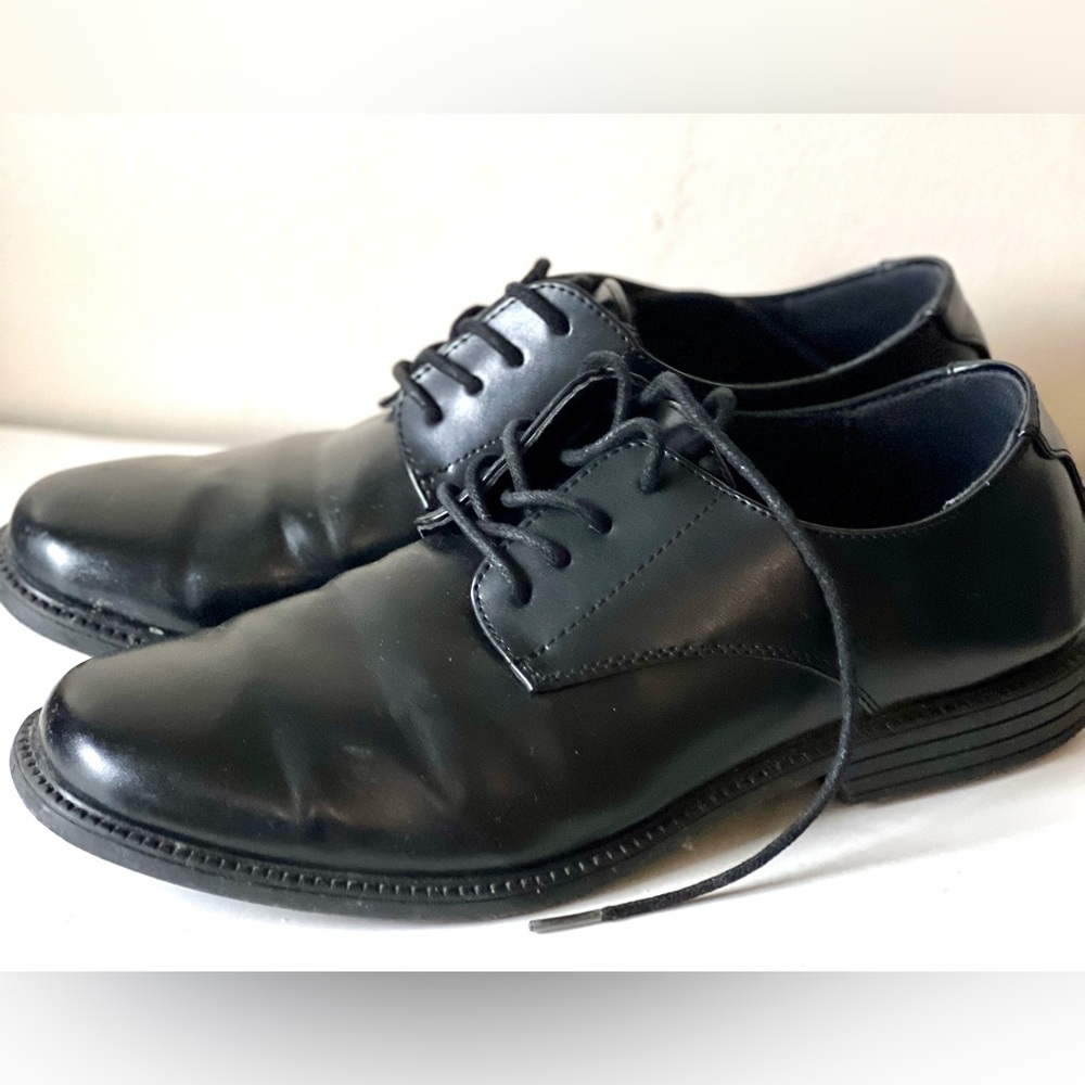 Men Black Dress Shoes size 9